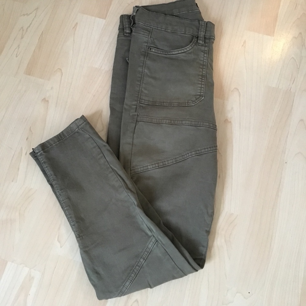 BDG Army Green Pants